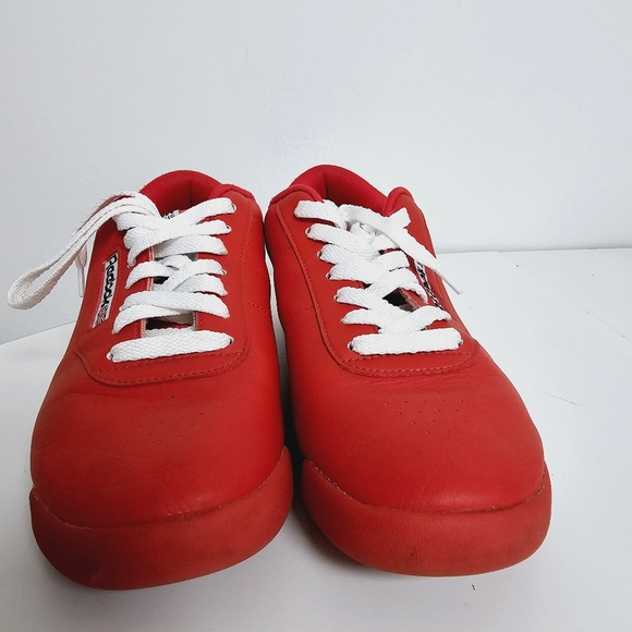 Vintage Red Reeboks - Picture 5 of 8